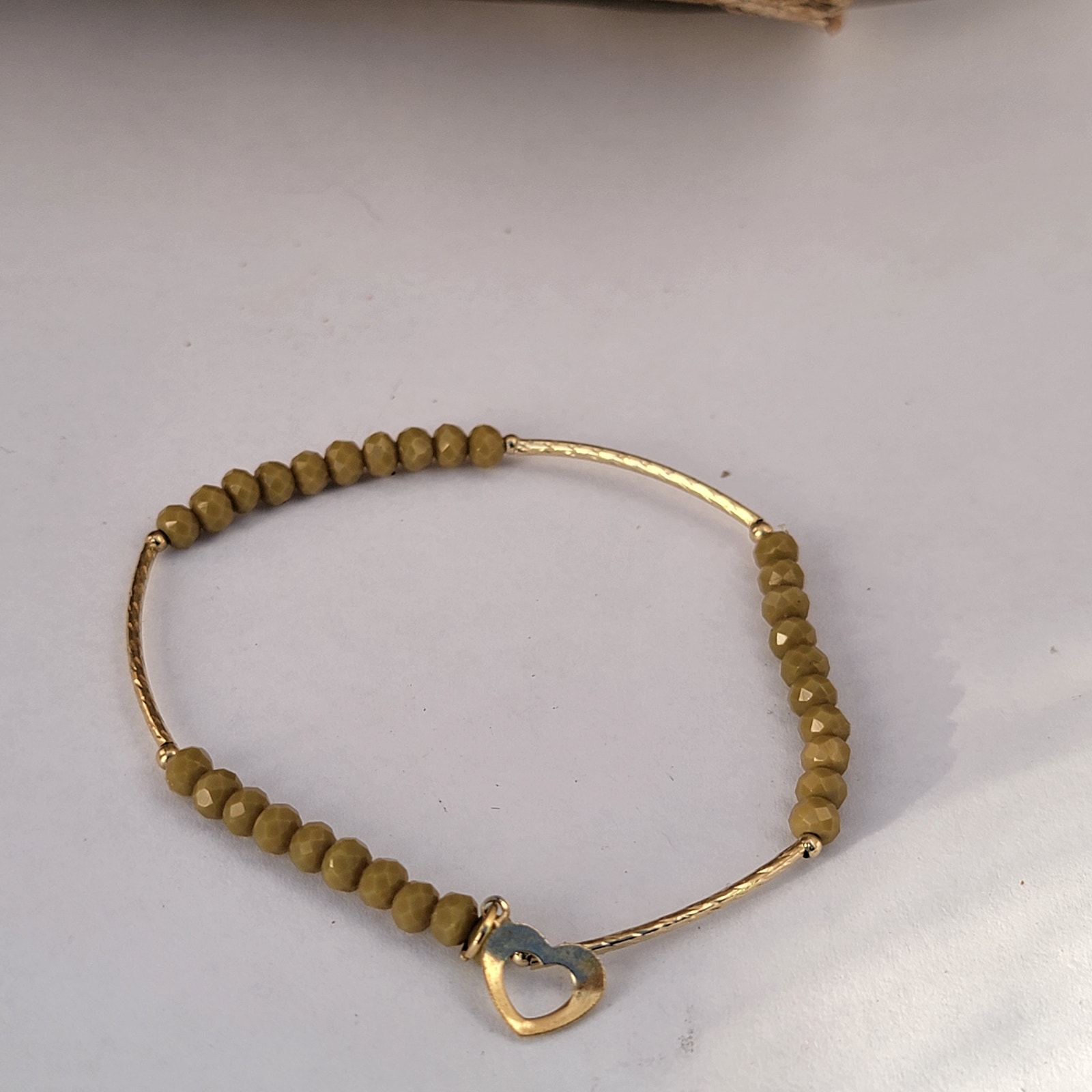 Vintage Beaded Bracelet Gold Tone Heart Charm Minimalist 1990s Jewelry 25$